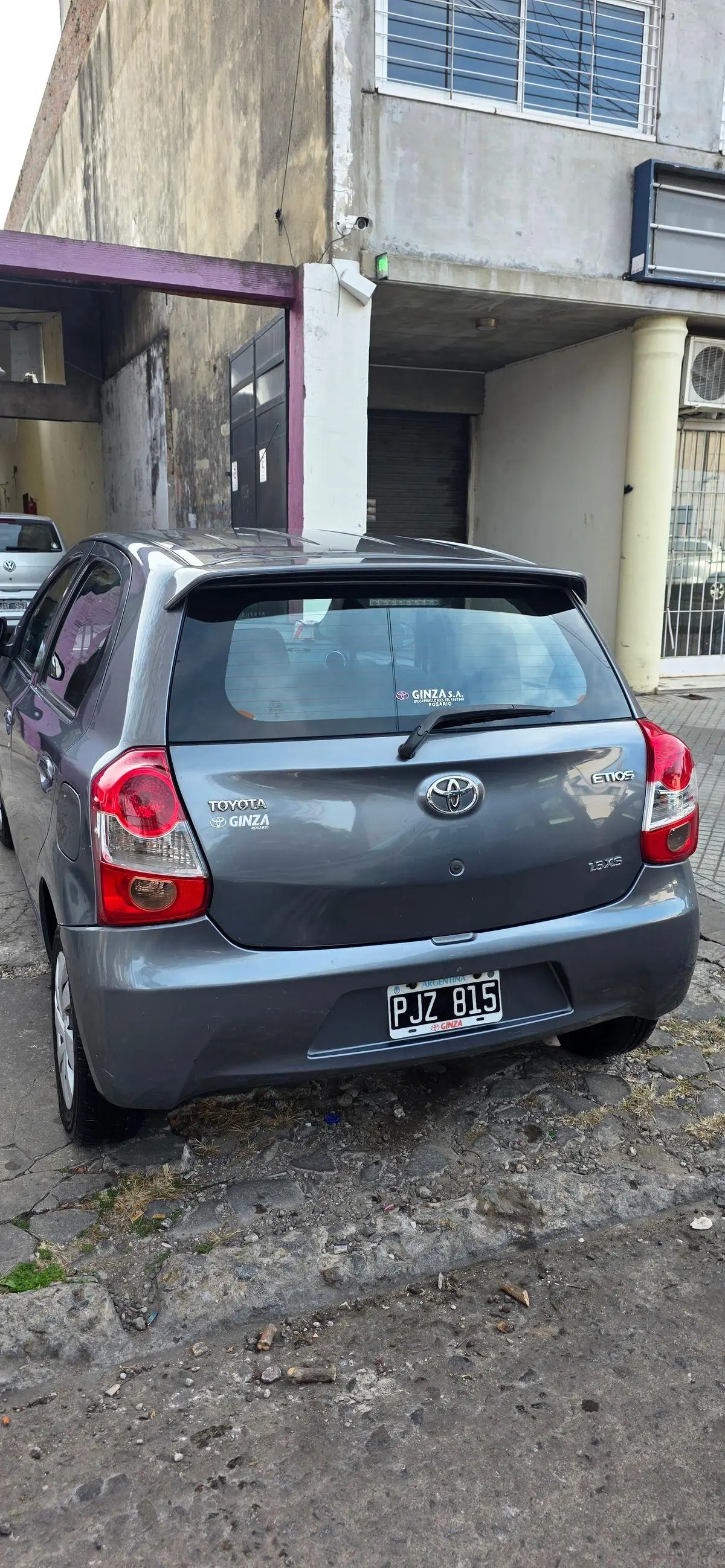 Toyota Etios 1.5 5 Ptas X  2015 - foto 5