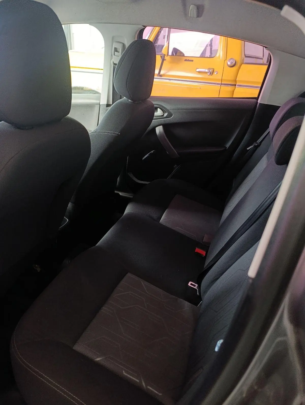 Peugeot 208 1.5 5P Active  2017 - foto 4