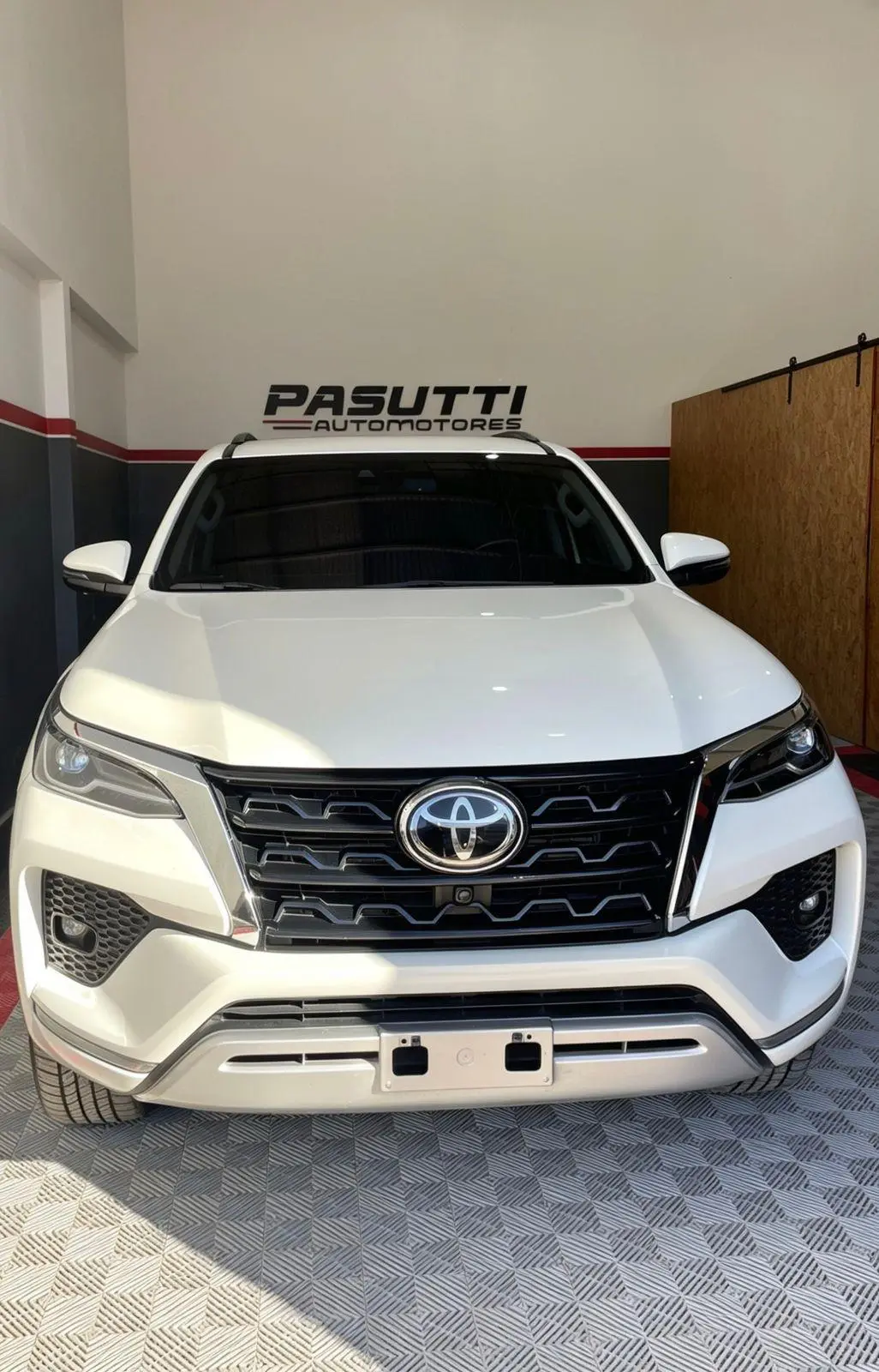 Toyota Sw4 Tdi Srx Aut L/23  2023 - foto 3