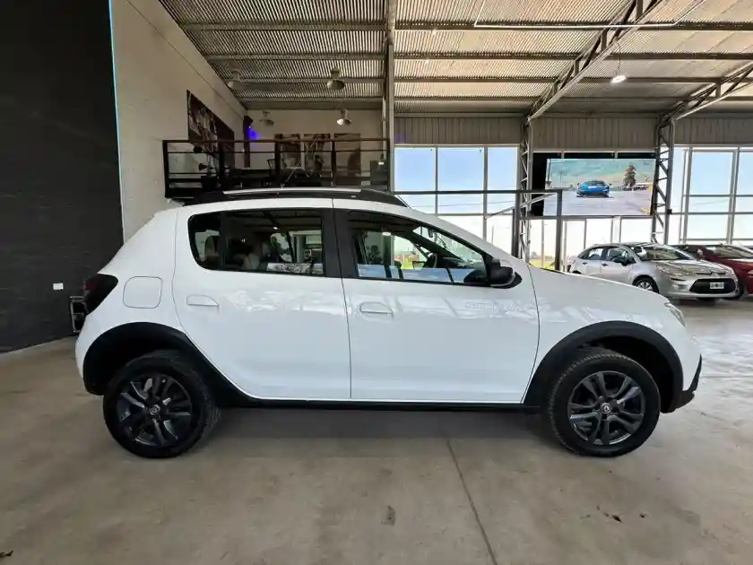 Renault Sandero Stepway Ph2 1.6 Zen    L19  2021 - foto 4