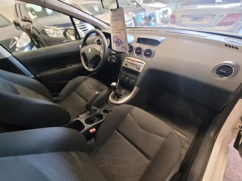 Peugeot 308 1.6 Active  2013 - foto 4