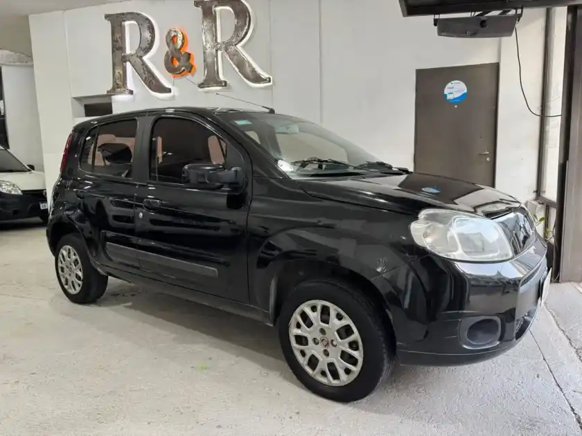 Fiat Uno 1.4 5 Ptas Attractive  2013 - foto 3