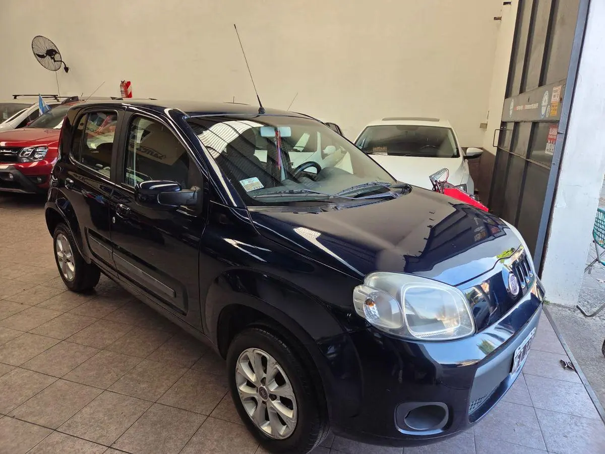 Fiat Uno 1.4 5 Ptas Attractive  2013 - foto 4