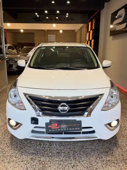 Nissan Versa 1.6 Advance Pure Drive   L15  2015 - foto 2