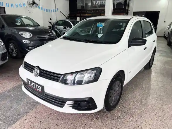 VOLKSWAGEN GOL TREND 1.6 5 P L/17 TRENDLINE 2017 - foto 1