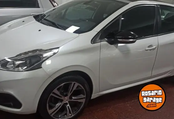 Peugeot 208 Gt  2018 - foto 1