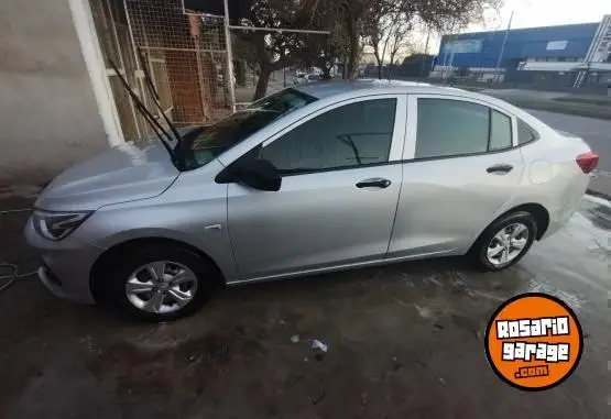 Chevrolet Onix Plus  2020 - foto 1