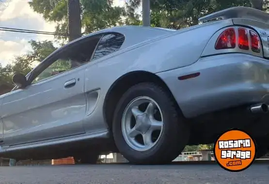 Ford Mustang Iv  1998 - foto 1