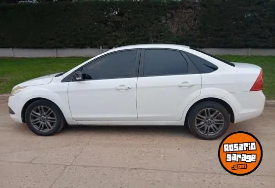Ford Focus  2012 - foto 1