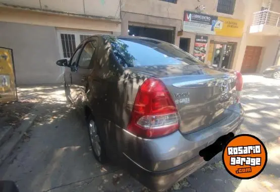 Toyota Etios Xls  2017 - foto 4