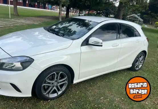 Mercedes-Benz A 200 Urban  2016 - foto 4