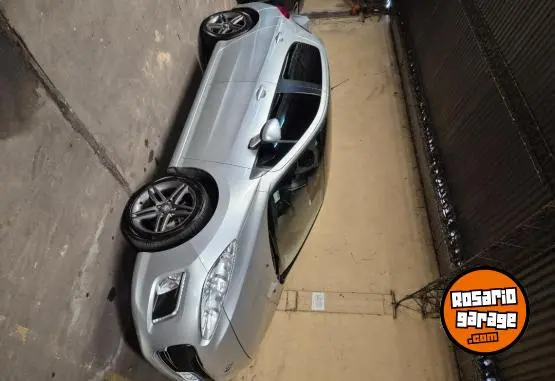 Peugeot 308  2015 - foto 1
