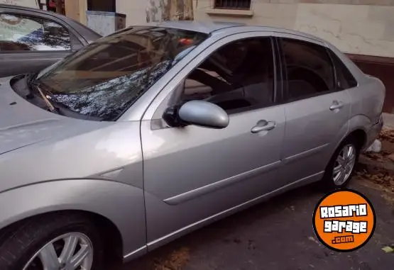 Ford Focus Ghia  2005 - foto 1