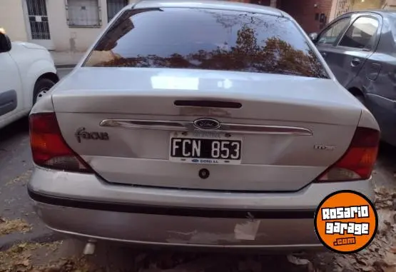 Ford Focus Ghia  2005 - foto 2