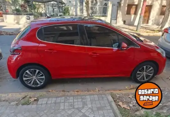 Peugeot 208 Feline  2017 - foto 1