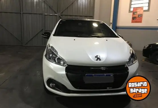 Peugeot 208 Gt  2017 - foto 1