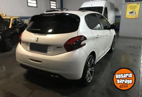 Peugeot 208 Gt  2017 - foto 2