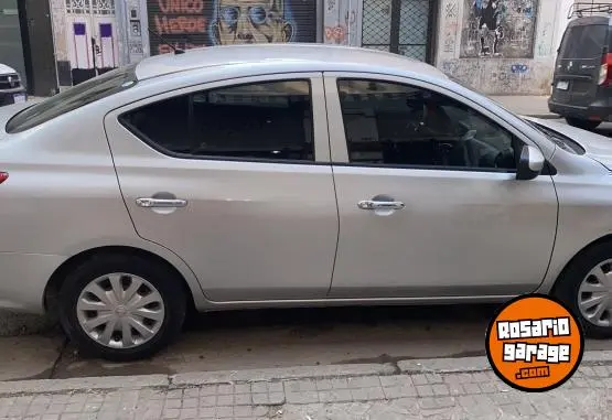 Nissan Versa Sense 1.6 A/T  2018 - foto 2