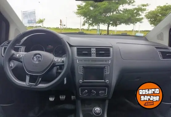 Volkswagen Suran Cross Hig  2017 - foto 2
