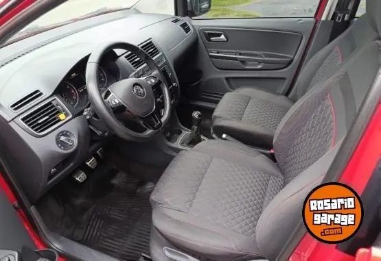 Volkswagen Suran Cross Hig  2017 - foto 3