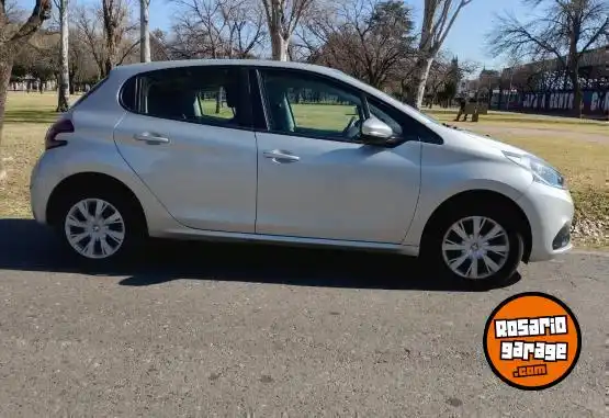 Peugeot 208  2016 - foto 2