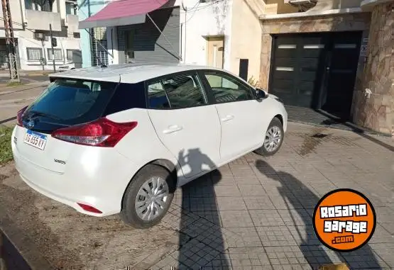 Toyota Yaris 2024 - foto 1