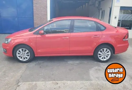 Volkswagen Polo 1.6 L/16 Com.tip  2015 - foto 2