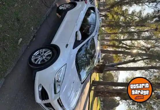 Ford Kuga 1.6 Ecoboost  2014 - foto 2