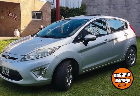 Ford Fiesta Kinetic Titanium  2012 - foto 1