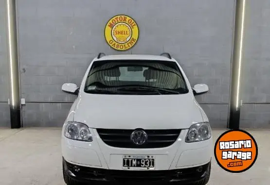 Volkswagen Suran Highline 1.6  2010 - foto 1