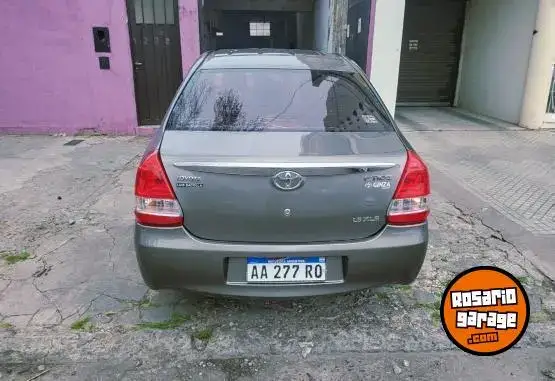 Toyota Etios  2016 - foto 1