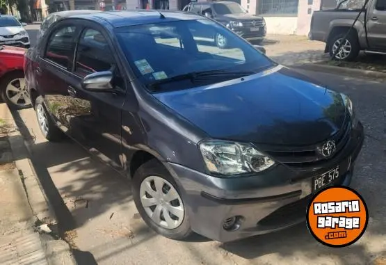 Toyota Etios  2015 - foto 4