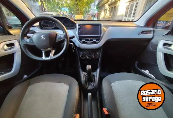Peugeot 208 Allure  2015 - foto 2