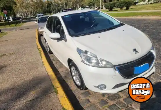 Peugeot 208 Allure 1.5 Touchscren  2014 - foto 4