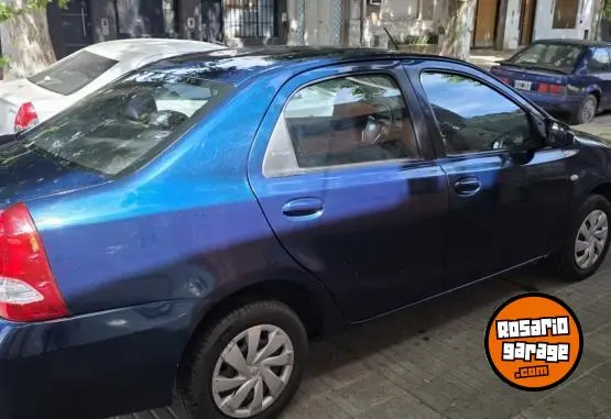 Toyota Etios  2017 - foto 3