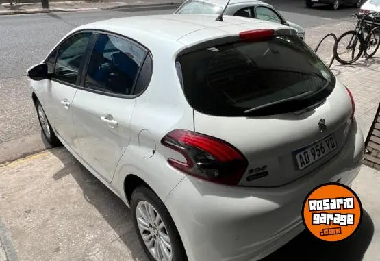 Peugeot 208 Allure 1.6  2019 - foto 2