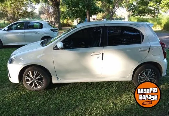 Toyota Etios Platinum 1.5  2018 - foto 4