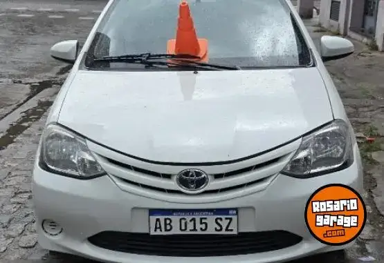 Toyota Etios  2018 - foto 1