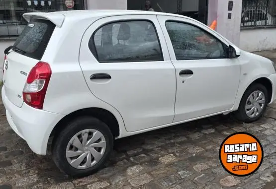 Toyota Etios  2018 - foto 2