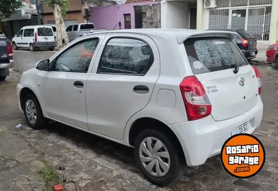 Toyota Etios  2018 - foto 5