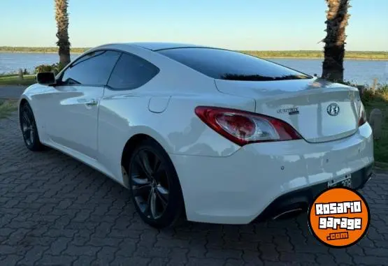 Hyundai Genesis  2011 - foto 2