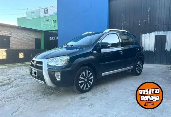 Toyota Etios Cross  2015 - foto 2
