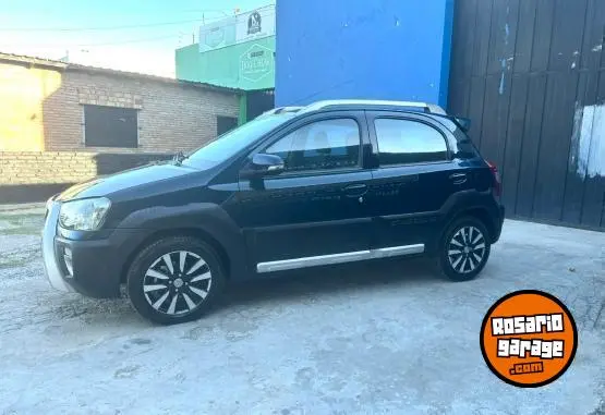 Toyota Etios Cross  2015 - foto 3