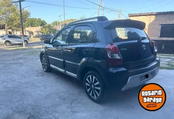 Toyota Etios Cross  2015 - foto 4