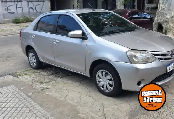 Toyota Etios  2017 - foto 2