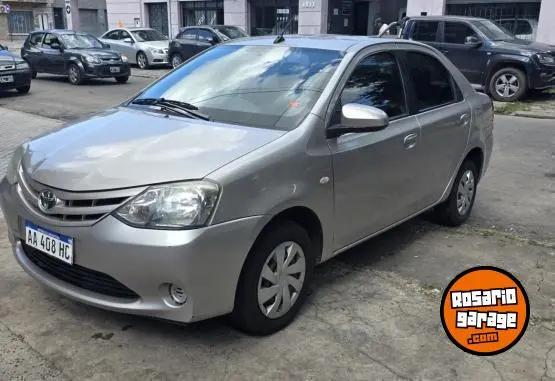 Toyota Etios  2017 - foto 4