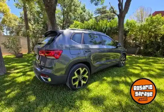 Volkswagen Taos Highline  2025 - foto 3