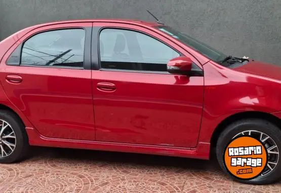 Toyota Etios  2022 - foto 2