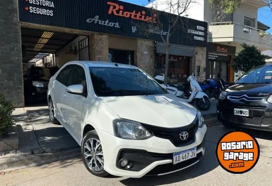 Toyota Etios Xls L/18  2019 - foto 2