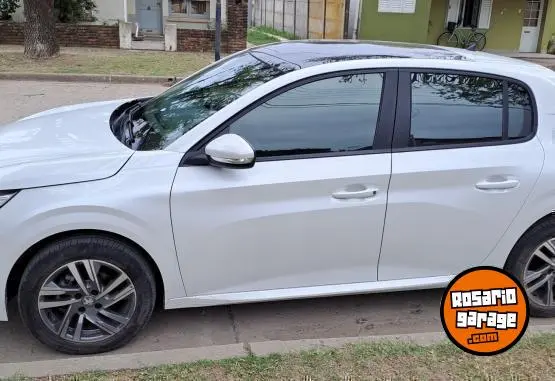 Peugeot 208 2021 - foto 1